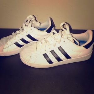 Adidas 👟  🏃🏻‍♀️